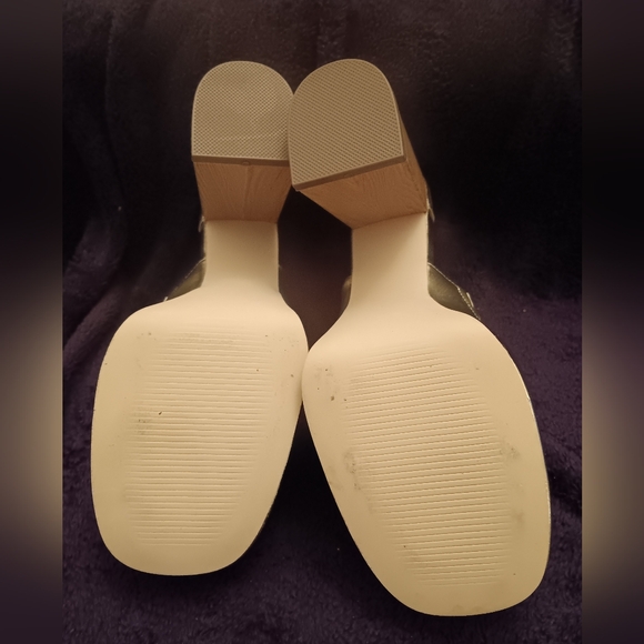 Bristol Block Heel Sandals Sz 8 - Picture 5 of 6